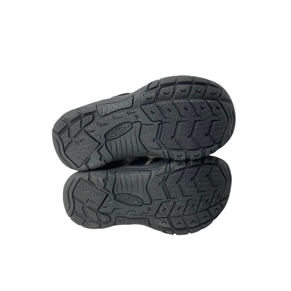 Keen Newport Shoe Youth Size 2 US Black TPS Big Foot Gold